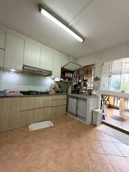 Blk 323 Woodlands Street 32 (Woodlands), HDB Executive #538064001